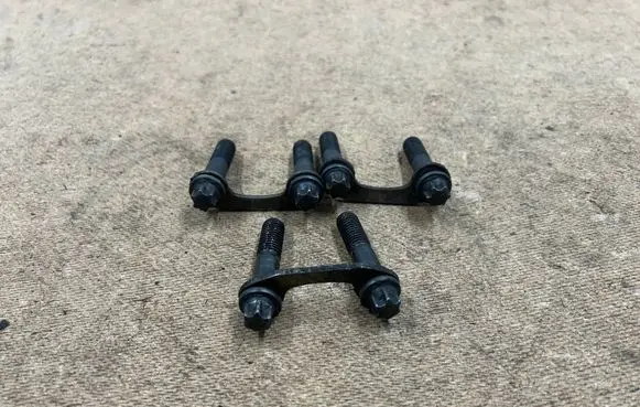 BMW 3 E46 Nuts/bolts 33207572716 7572716 33207572717