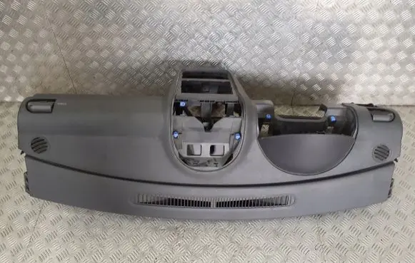 Opel Tigra B Dashboard 