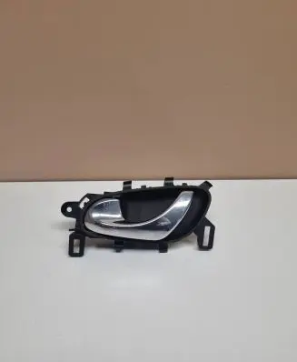 Nissan Qashqai Rear door interior handle trim 806714EA0A