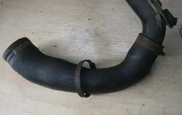 Ford Mondeo Mk III Intercooler hose/pipe 2S7Q6K770AC