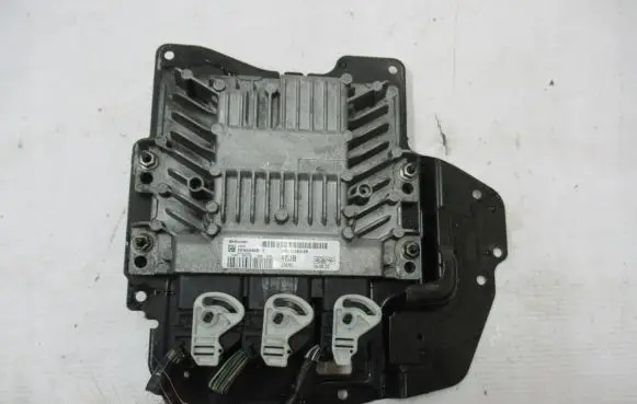 Ford Fiesta Engine control unit/module 8V2112A650EB