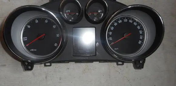 Speedometer (instrument cluster)