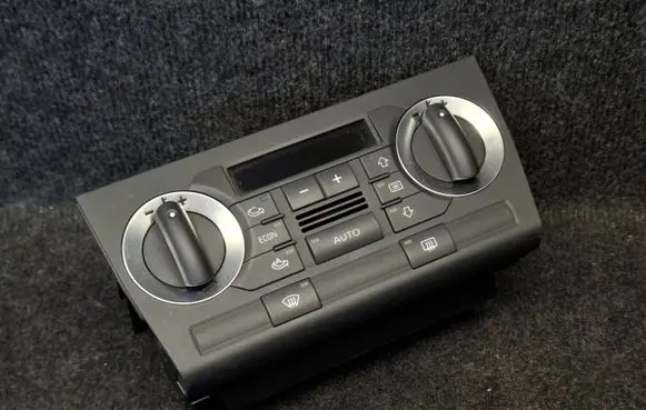 Audi A3 S3 8P Climate control unit 8P0820043AG