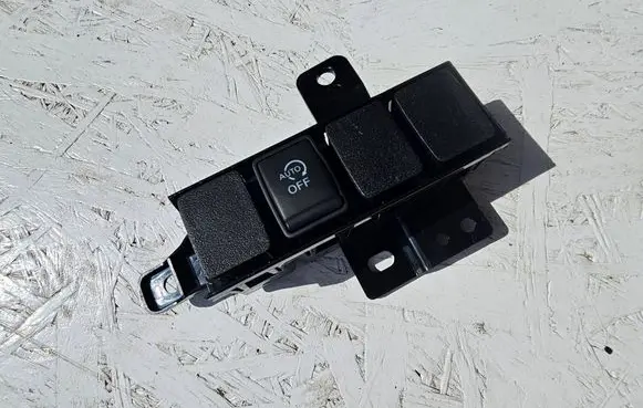 Nissan Qashqai Traction control (ASR) switch 4EA0A