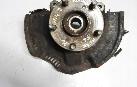 Toyota Auris 150 Stub axle 