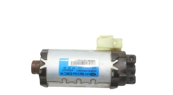 Hyundai Santa Fe Seat adjustment motor 885812W000