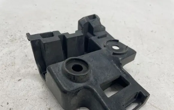 Volkswagen Golf VI Rear bumper mounting bracket 5K6807394A