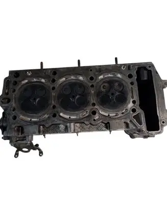 Mercedes-Benz CLS C218 X218 Engine head A6420101221 A642010 A642010122115500