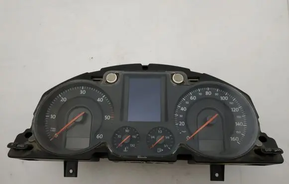 Volkswagen PASSAT B6 Speedometer (instrument cluster) 3C0920970Q