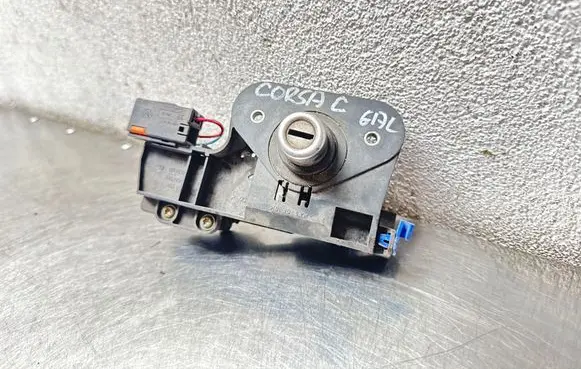 Opel Corsa C Tailgate exterior lock 90534783 90534784 90534785