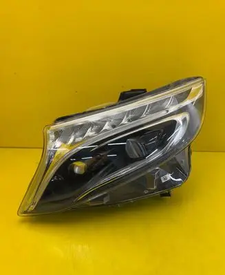 Mercedes-Benz V Class W447 Headlight/headlamp A4479062301