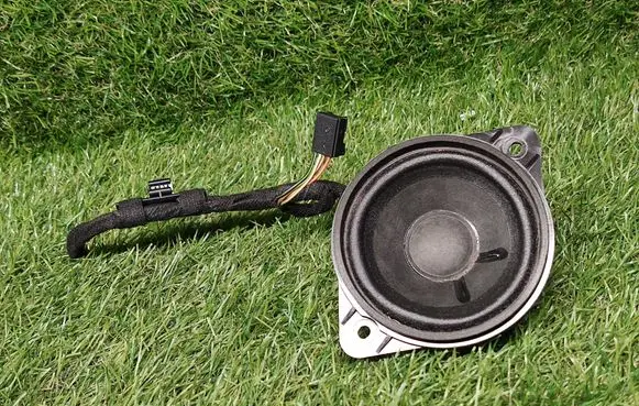 Audi Q7 4L Panel speaker 4F0035412B