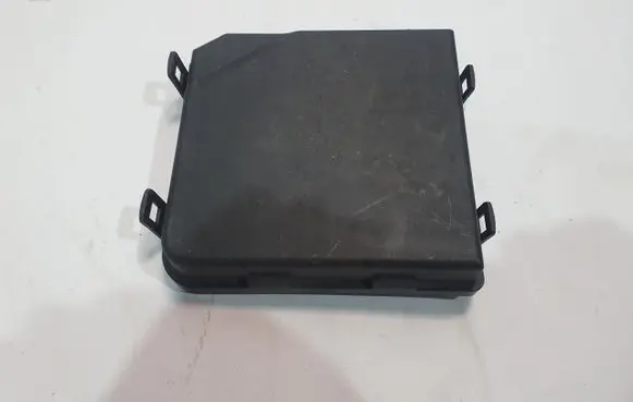 Renault Kadjar Fuse box cover PU6348