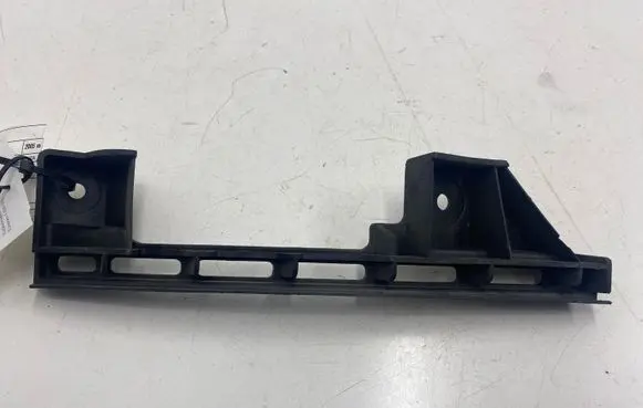 Volkswagen Touran I Front bumper mounting bracket 1T0807889B
