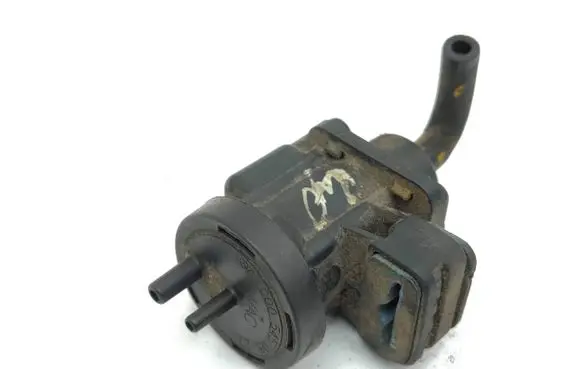 Vacuum valve