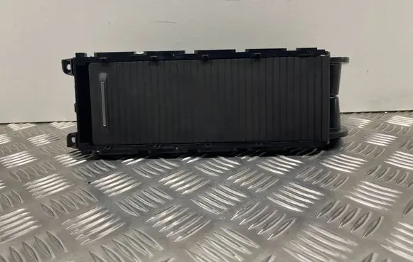 Ford Focus Cup holder JX7BA13560 JX7BA13560A