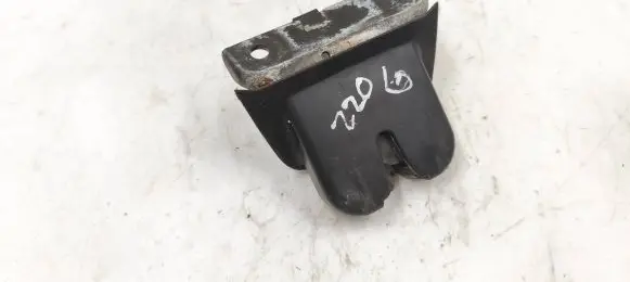 Audi A4 S4 B6 8E 8H Tailgate/trunk/boot lock/catch/latch 8E9827520