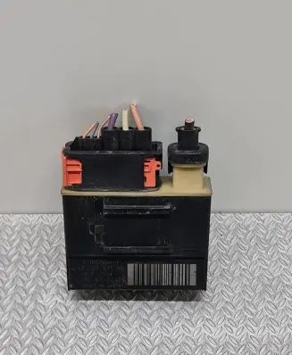 Peugeot Partner Glow plug pre-heat relay 018010951 9652021180