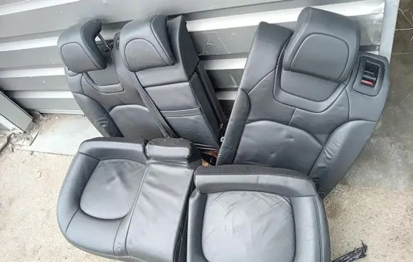 Citroen C5 Second row seats 