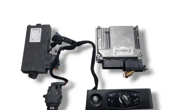 Engine ECU kit and lock set