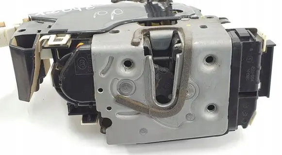 Mercedes-Benz GLK (X204) Front door lock A0997200435