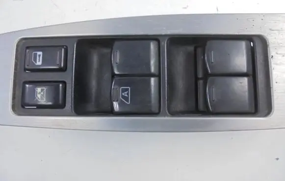 Nissan Murano Z50 Electric window control switch 254019W100