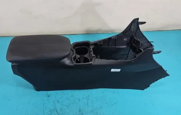 Toyota RAV 4 (XA50) Armrest 58810-42010 IMPRK1532667