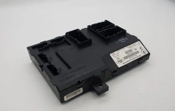 Ford Fiesta Comfort/convenience module 8V5115K600EF F005V00546