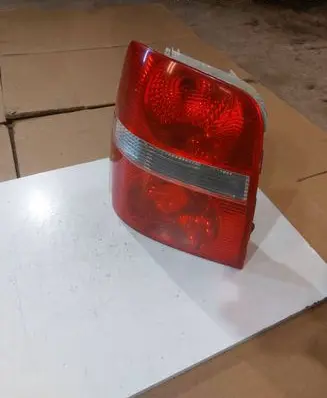 Volkswagen Touran I Rear/tail lights 1T094509F