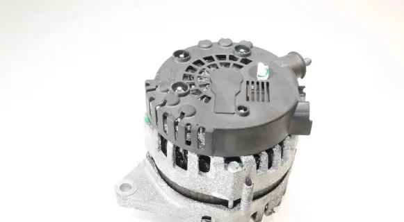 Hyundai i40 Generator/alternator 2611067