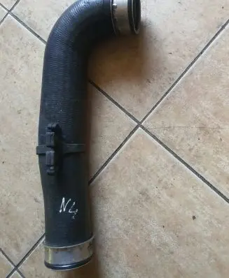 Volkswagen Golf Plus Intercooler hose/pipe 1K0145838c