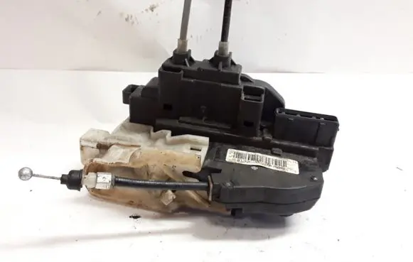 Hyundai Sonata Front door lock 813203K010