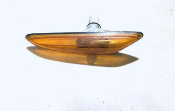 BMW 5 E60 E61 Front fender indicator light 8382104 e130623