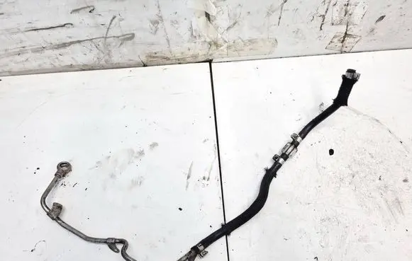Subaru Legacy Turbo turbocharger oiling pipe/hose