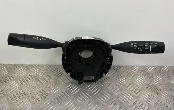 Jeep Cherokee Indicator stalk P68189101AG