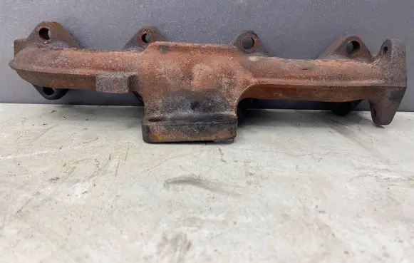 BMW 5 E60 E61 Exhaust manifold 7790219