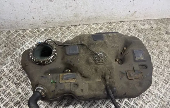 Lexus CT 200H Fuel tank 201110270273F6080