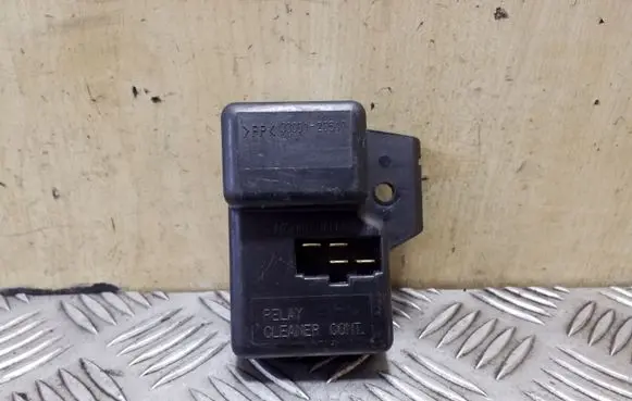 Subaru Forester SF Window wiper relay 3300120517