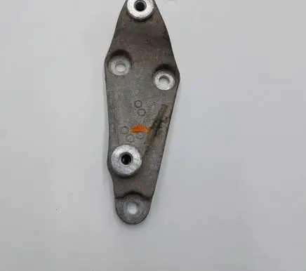 Mini Cooper Countryman R60 Engine mounting bracket