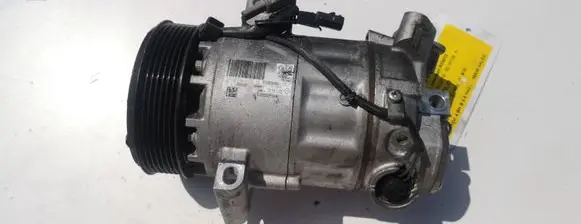 Renault Clio I Air conditioning (A/C) compressor (pump) 926000734R T72634BC