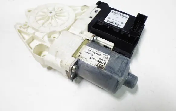 Audi TT TTS Mk2 Front door window regulator motor 8J7959801E 989451303