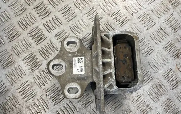 Mini One - Cooper F56 F55 Gearbox mount 6853445