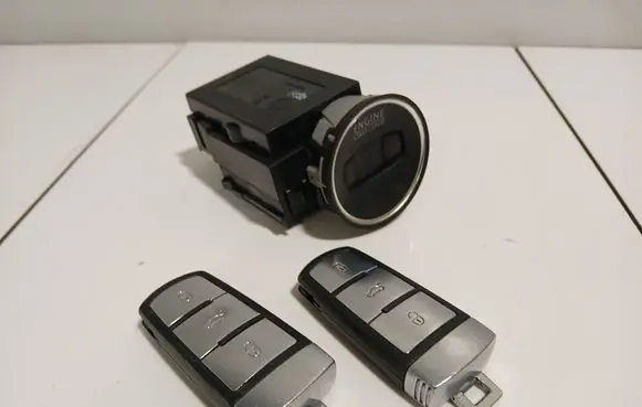 Volkswagen PASSAT B7 Ignition lock 3C0905843AA 33303701 11602702649906