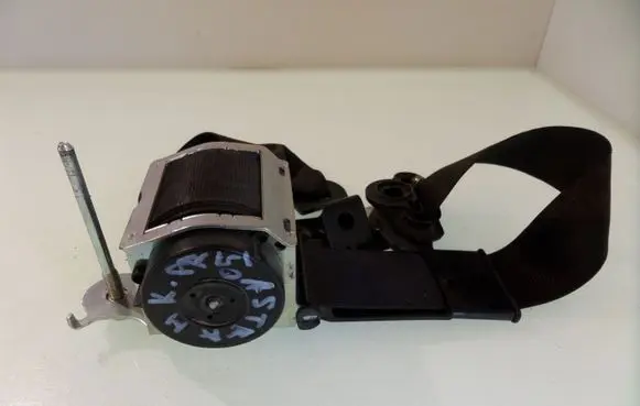 Opel Astra H Front seatbelt 560834901 604516500 040598