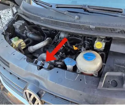 Volkswagen Multivan T5 Engine bonnet/hood lock/catch 