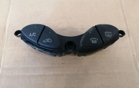 Ford Focus A set of switches 98AG19A945CH