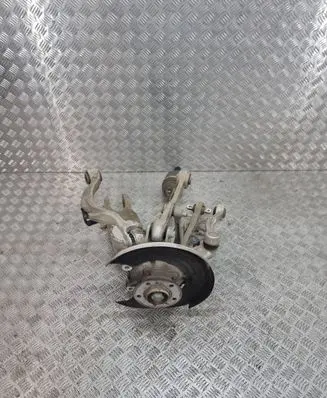 Rear wheel hub spindle/knuckle