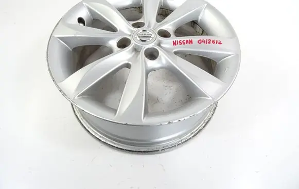 Nissan Pulsar R16 alloy rim 3VHIA