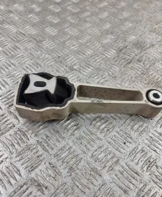 Jaguar E-Pace Engine mount bracket