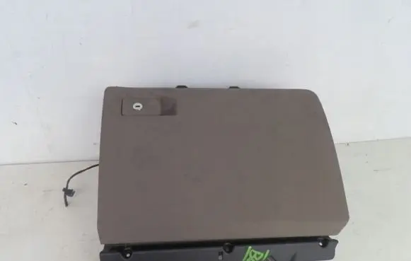 Volkswagen PASSAT B6 Glove box schowkix